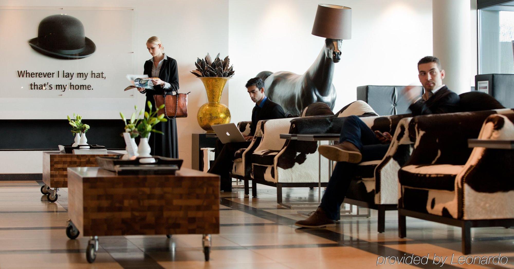 Van Der Valk Hotel Den Haag Nootdorp Bagian luar foto