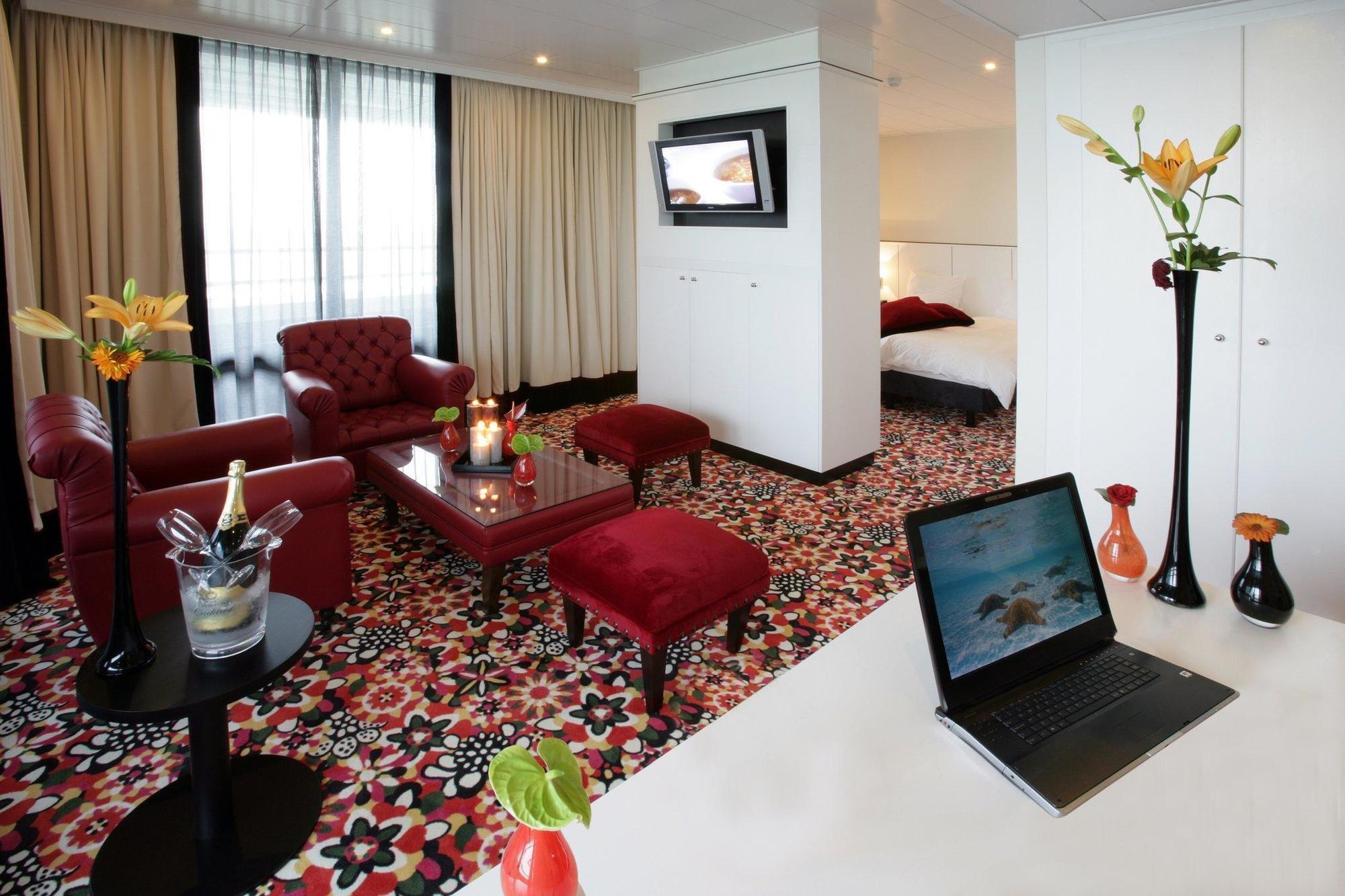 Van Der Valk Hotel Den Haag Nootdorp Bagian luar foto