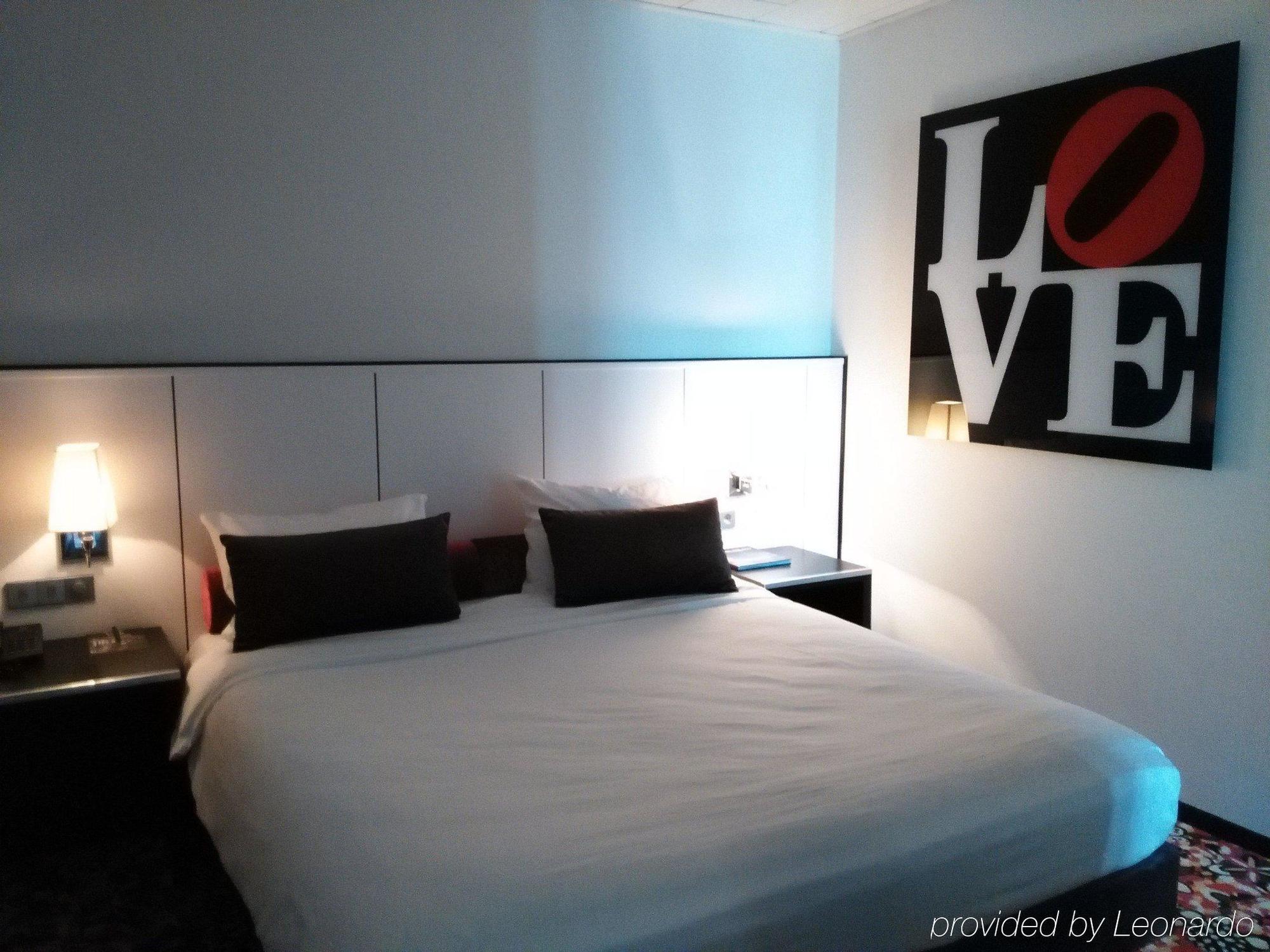 Van Der Valk Hotel Den Haag Nootdorp Bagian luar foto