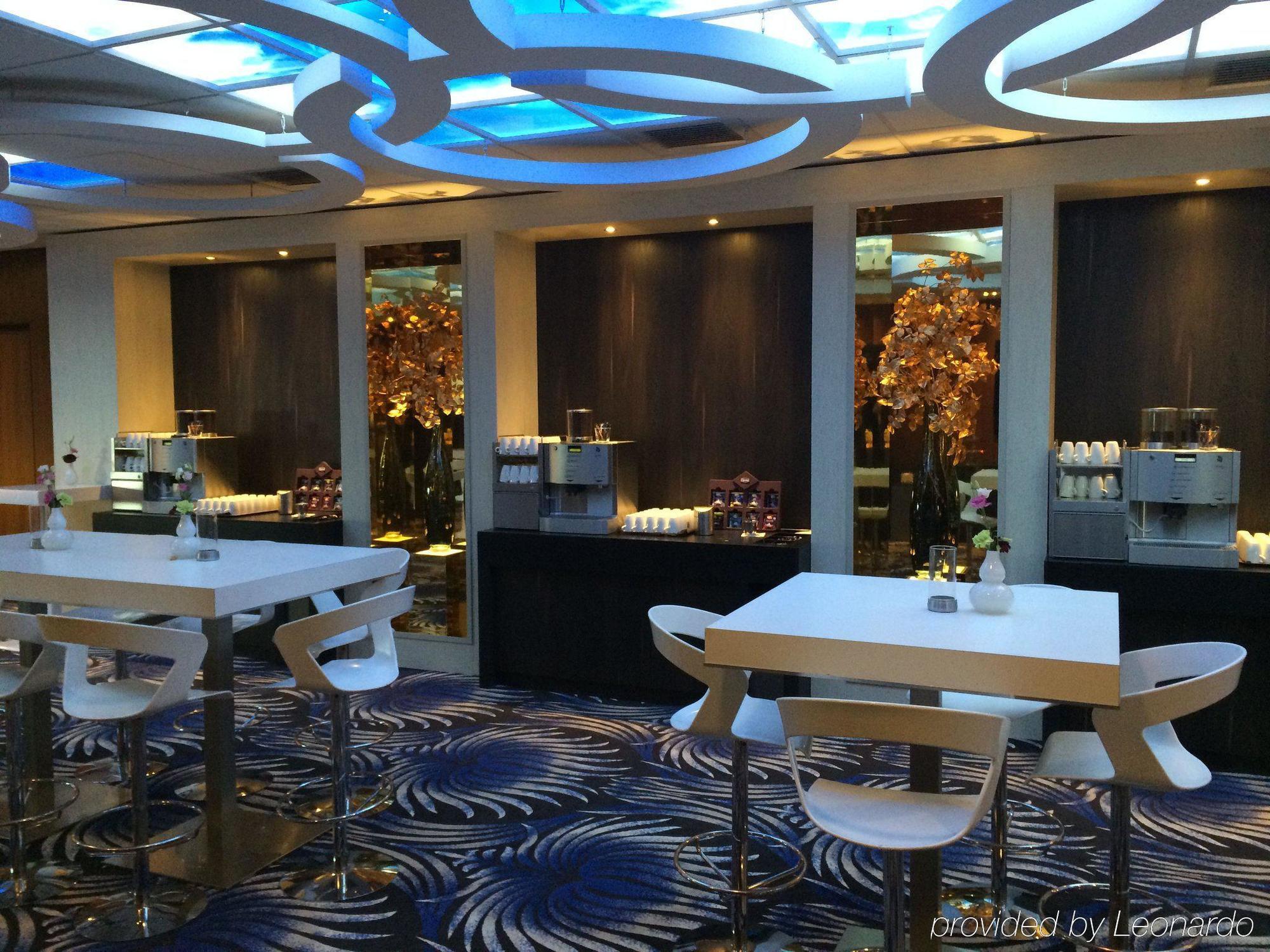Van Der Valk Hotel Den Haag Nootdorp Bagian luar foto