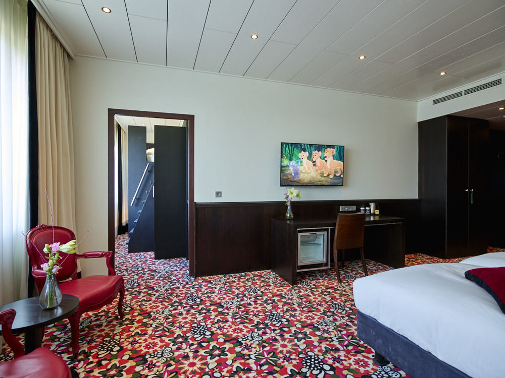 Van Der Valk Hotel Den Haag Nootdorp Bagian luar foto
